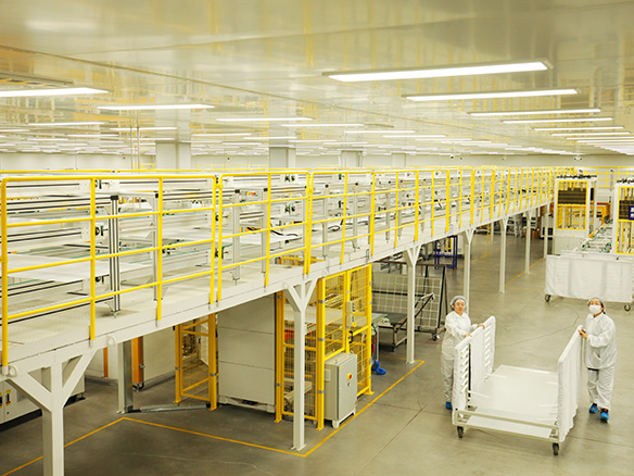 政策保障光伏消納，國內(nèi)外共振趨勢(shì)明顯