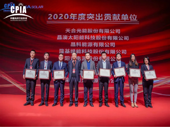 全體看過來！謝謝，謝謝！謝謝~