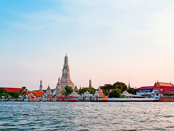 全球足跡 | 這一站泰國(guó)！陽(yáng)光組件助力Atlas Copco屋頂發(fā)電系統(tǒng)建成